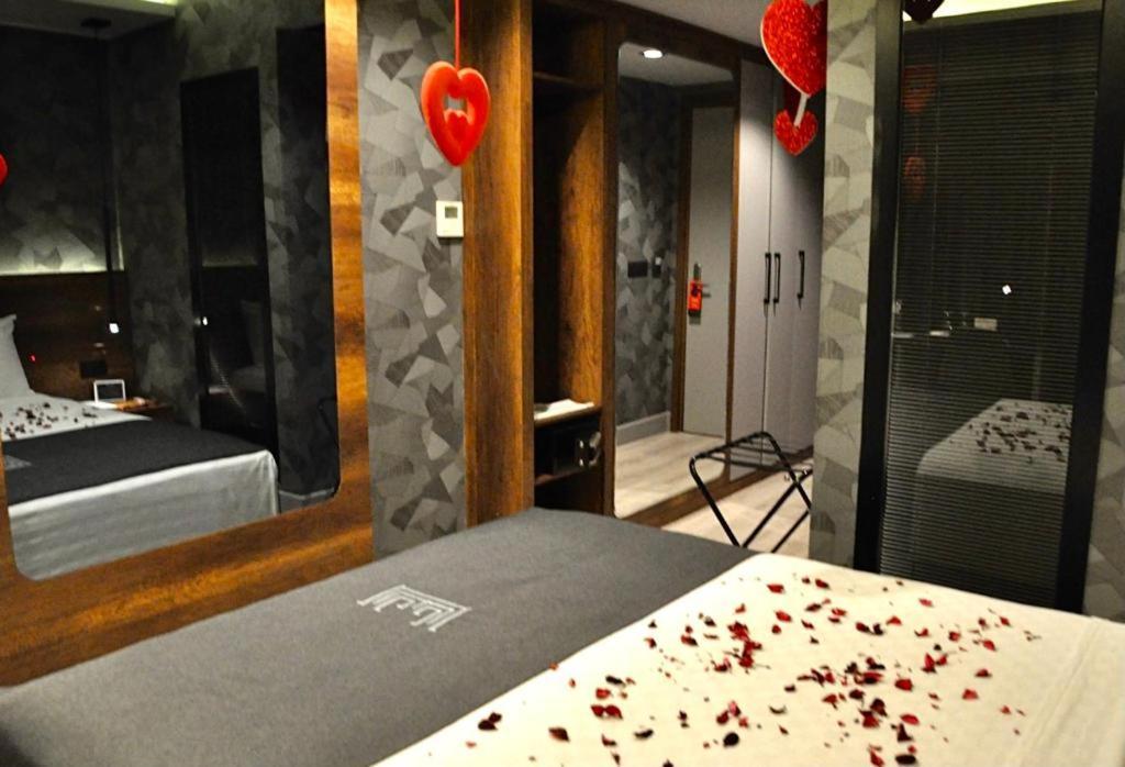 Hotel Emens