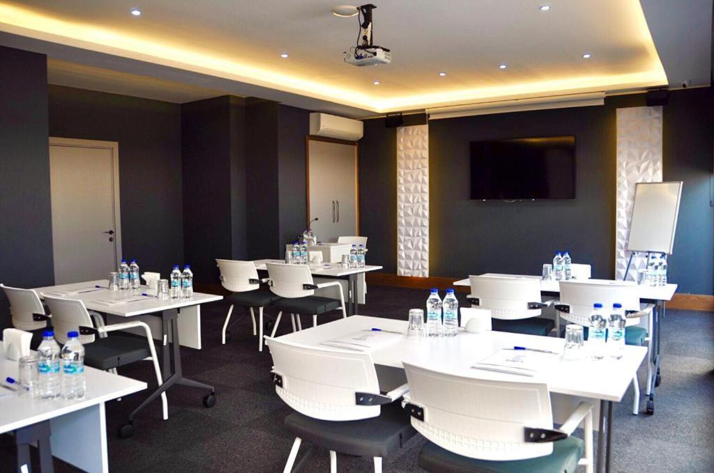 Hotel Emens